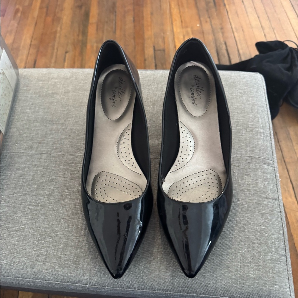 12W Women’s Black Heels